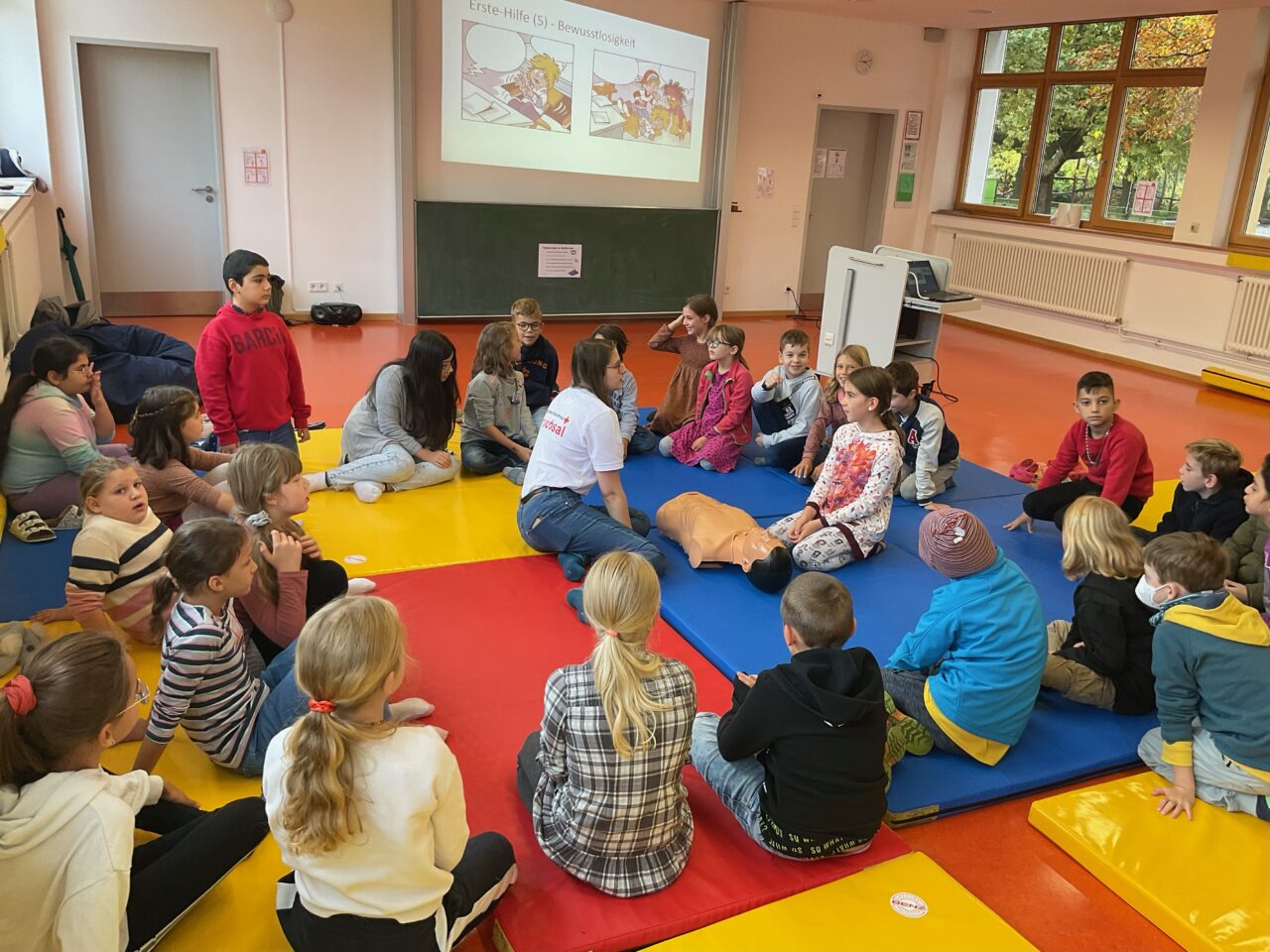 Erste-Hilfe-Kurse für unsere Schüler/innen | Stirumschule