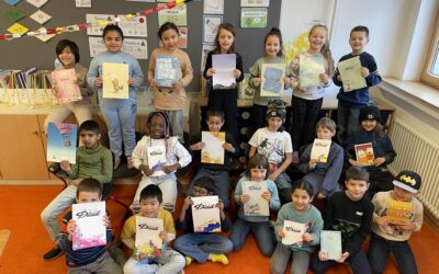 Mit Diddl und Garfield zur Schreibfreude – Briefpapier-Spende begeistert Stirumschule