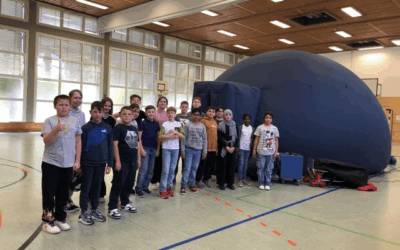 Das Sonnensystem in der Sporthalle